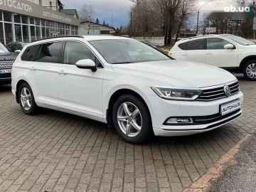 Авто Volkswagen Passat 2017 № 7149180