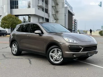Авто Porsche Cayenne 2011 № 7153180