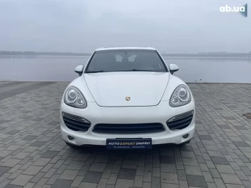 Авто Porsche Cayenne 2011 № 7326691