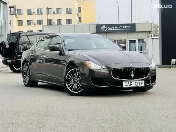 Авто Maserati Quattroporte 2013 № 7326732