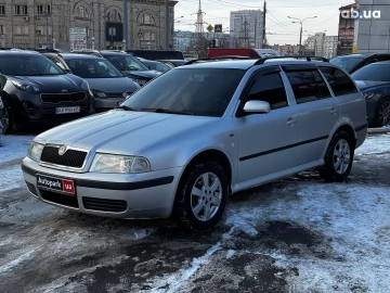 Авто Skoda Octavia Tour 2003 № 7371505