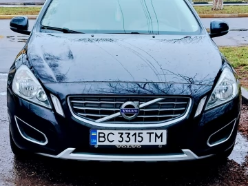Авто Volvo V60 2012 № 7378608