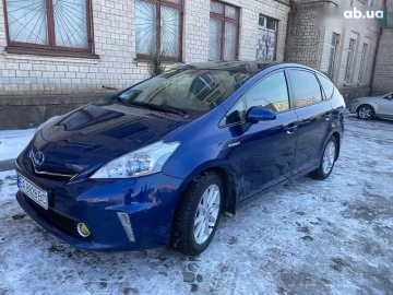 Авто Toyota Prius V 2012 № 7435533