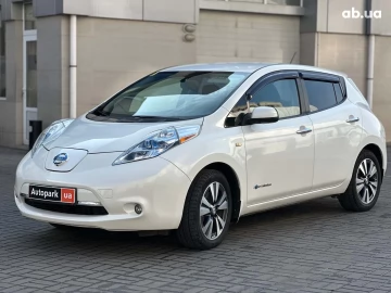 Авто Nissan Leaf 2015 № 7440336
