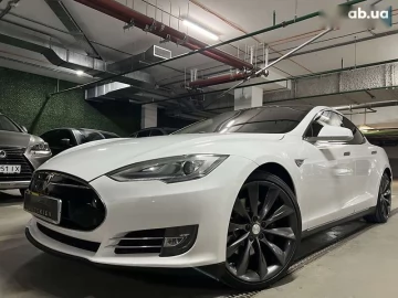 Авто Tesla Model S 2013 № 7515102