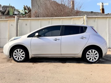 Авто Nissan Leaf 2013 № 7555644