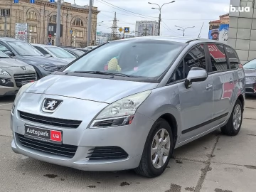Авто Peugeot 5008 2011 № 7604045