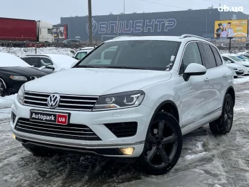 Авто Volkswagen Touareg 2015 № 7604082