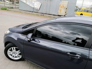 Авто Ford Fiesta 2011 № 7606133