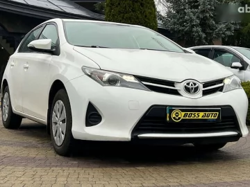 Авто Toyota Auris 2013 № 7609303