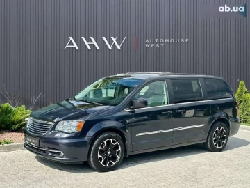 Авто Chrysler Town Country 2012 № 7609349