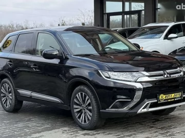 Авто Mitsubishi Outlander 2020 № 7612308