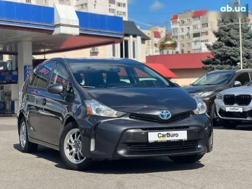 Авто Toyota Prius V 2017 № 7615188