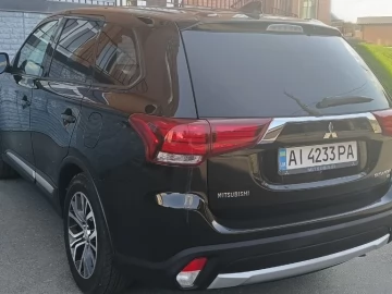Авто Mitsubishi Outlander 2018 № 7635851