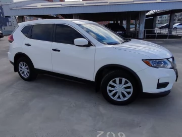 Авто Nissan Rogue 2018 № 7640614