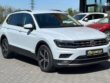 Авто Volkswagen Tiguan 2018 № 7654183