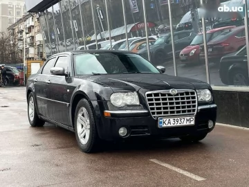 Авто Chrysler 300C 2005 № 7663676