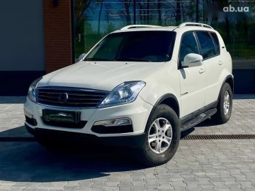 Авто SsangYong Rexton 2017 № 7664193