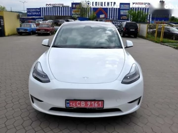 Авто Tesla Model Y 2023 № 7665365