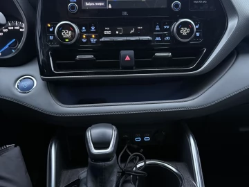 Авто Toyota Highlander 2022 № 7666023