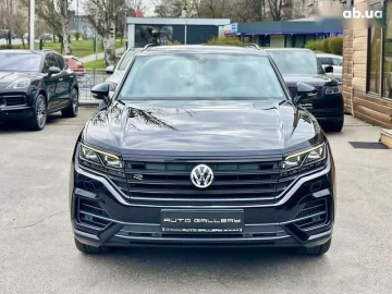 Авто Volkswagen Touareg 2020 № 7666036