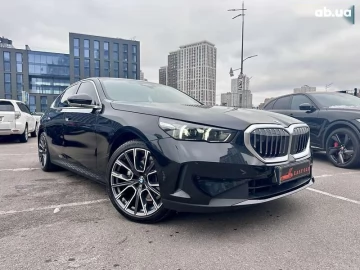 Авто BMW 5 Серия 2023 № 7667038