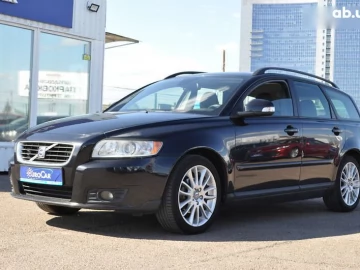 Авто Volvo V50 2010 № 7667490
