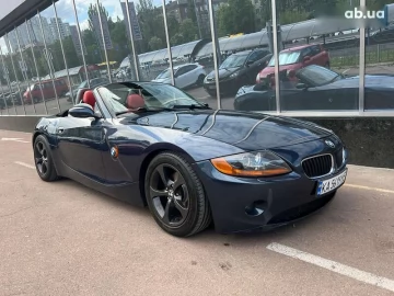 Авто BMW Z4 2004 № 7691435