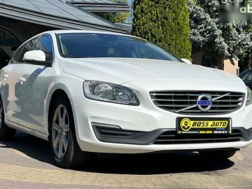 Авто Volvo V60 2016 № 7692211