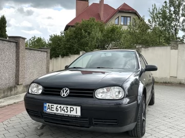 Авто Volkswagen Golf 2001 № 7693011