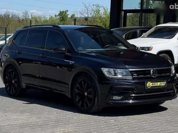 Авто Volkswagen Tiguan 2021 № 7695050