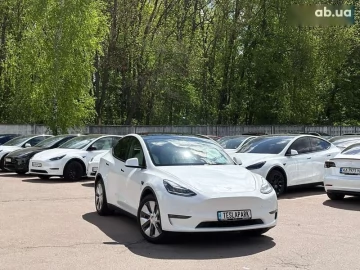 Авто Tesla Model Y 2022 № 7695066