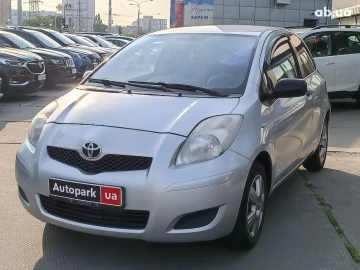 Авто Toyota Yaris 2009 № 7710018
