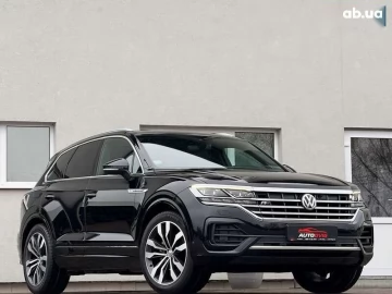 Авто Volkswagen Touareg 2018 № 7729732
