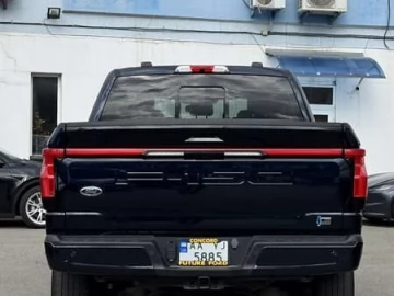 Авто Ford F-150 2023 № 7729771