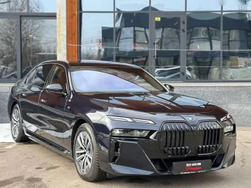 Авто BMW I7 2023 № 7729813
