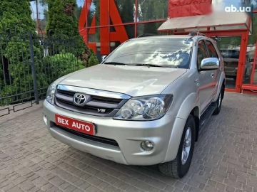 Авто Toyota Fortuner 2007 № 7735143