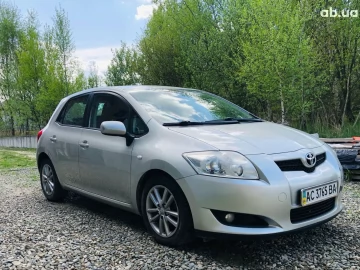 Авто Toyota Auris 2010 № 7738394