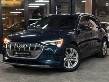 Авто Audi E-Tron 2019 № 7752292