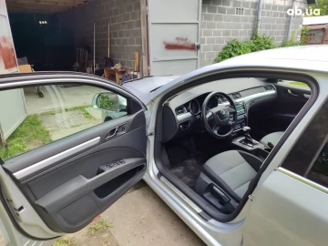 Авто Skoda Superb 2012 № 7762980