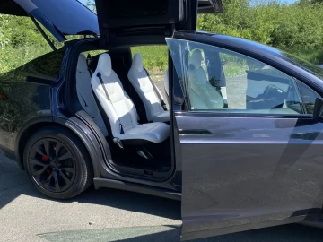 Авто Tesla Model X 2024 № 7770944