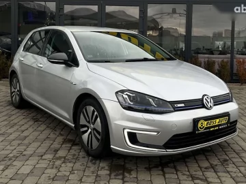 Авто Volkswagen E-Golf 2016 № 7789495
