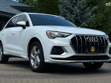 Авто Audi Q3 2019 № 7790601