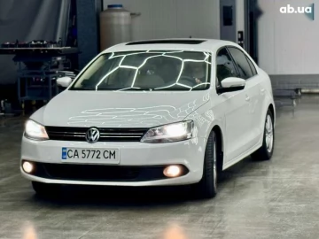 Авто Volkswagen Jetta 2013 № 7792145