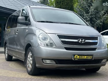 Авто Hyundai H-1 2012 № 7792175