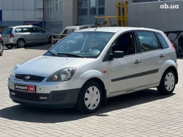 Авто Ford Fiesta 2005 № 7794055