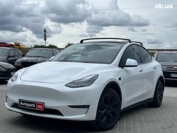 Авто Tesla Model Y 2024 № 7811149