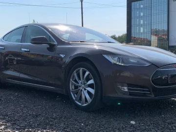 Авто Tesla Model S 2014 № 7820472