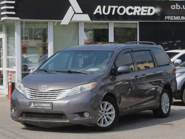 Авто Toyota Sienna 2010 № 7824742