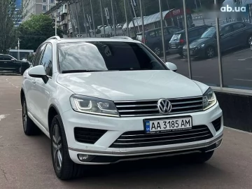 Авто Volkswagen Touareg 2015 № 7824774